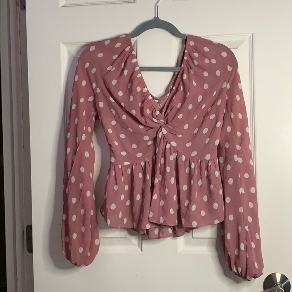 Low-cut Twist Blouse